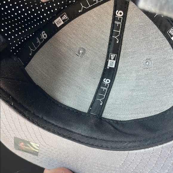 Bulls New Era Gray Suede Cap - Picture 9 of 11